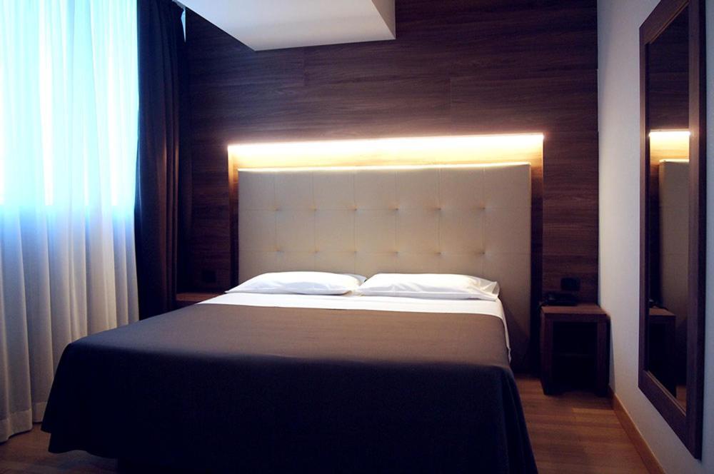 Golf Hotel Milano Opera Exteriér fotografie