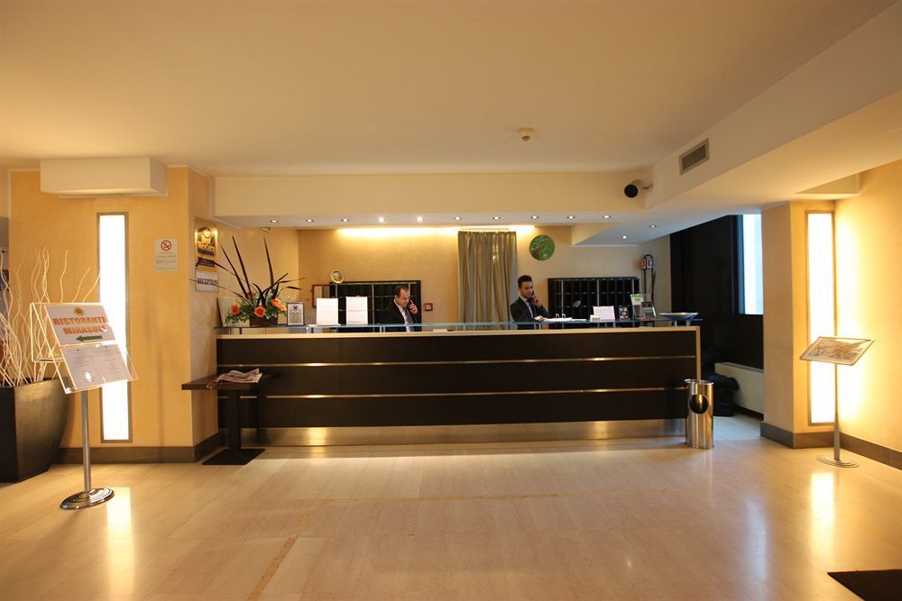 Golf Hotel Milano Opera Exteriér fotografie