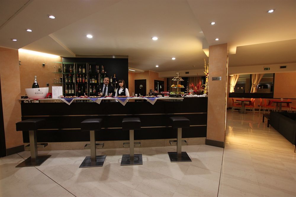 Golf Hotel Milano Opera Exteriér fotografie